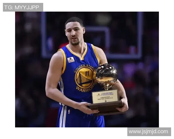 汤普森意外再伤退赛,勇士官方声明:他是我们的不可或缺之星 汤普森意外再伤退赛,勇士官方声明:他是我们的不可或缺之星